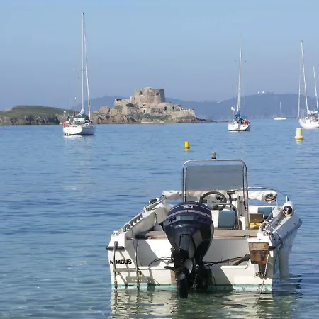 Des Iles D'or L'ayguade Йер