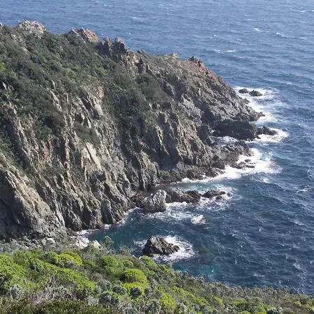Des Iles D'or L'ayguade
